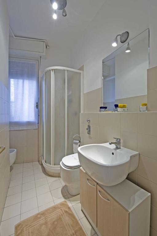 Apartment Chiesarossa Milan Room photo